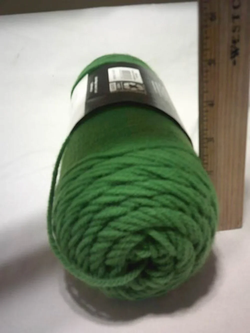 NEW MAINSTAYS 100% ACRYLIC YARN 397 YDS MEDIUM 4 TURF GREEN 🧶 ALL CRAFTS